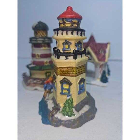 Cobble Christmas Village Lot Of 3 2004 Ceramic 2 Lighthouses 1 Gazebo - Picture 6 of 7